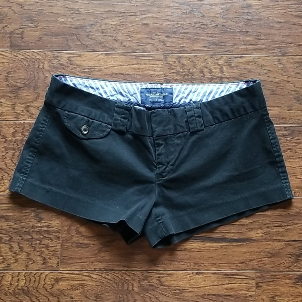 American Eagle Favorite Short Black Size 2